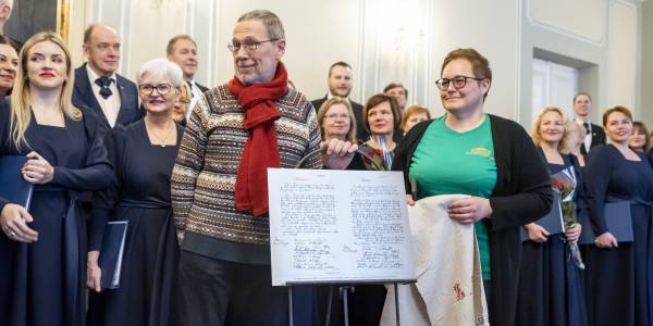 Vasario 16-osios Aktas sugrįžta į Vokietiją: Lietuvoje dokumentą pakeičia tiksli jo plieninė kopija